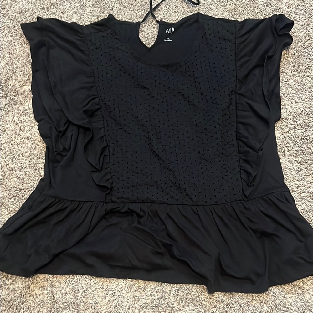 GAP Women's Black Ruffle Top